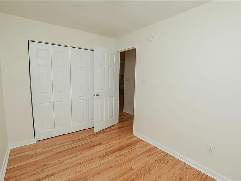 120 Lipscomb St — Photo 15