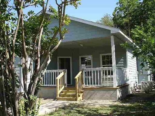 1st image of 527 GROSVENOR BLVD