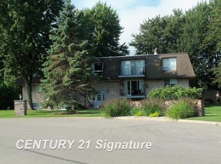 105 Provincial Ct, Saginaw, MI 48638