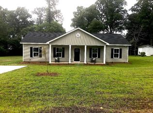 104 Richland Ave, Saint Matthews, SC 29135