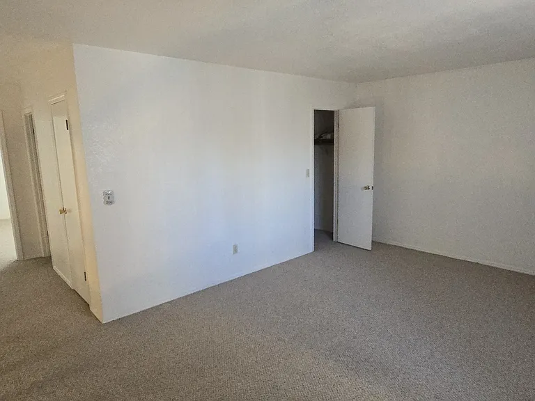 1650 N Lakeview Ln — Photo 15