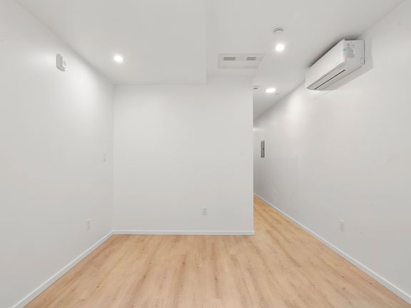 3rd image of 3334 San Bruno Ave #11