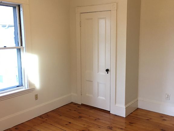 5th image of 18 Highland Ave #1