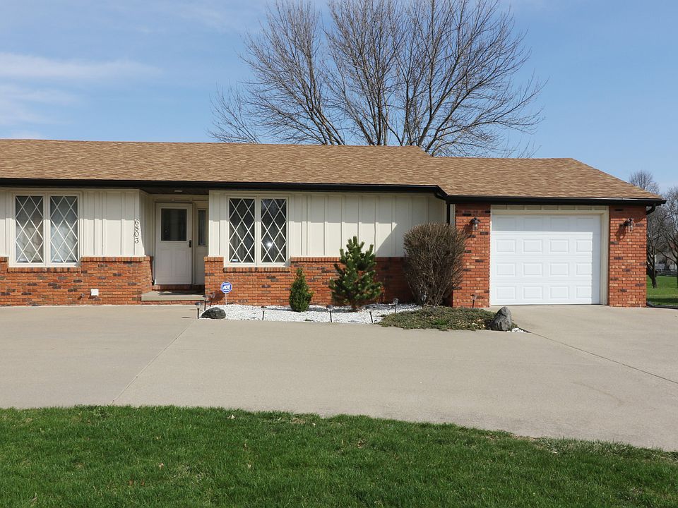 1st image of 6803 N Fox Point Dr
