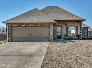 406 Winterfield Way, Brandon, MS 39042