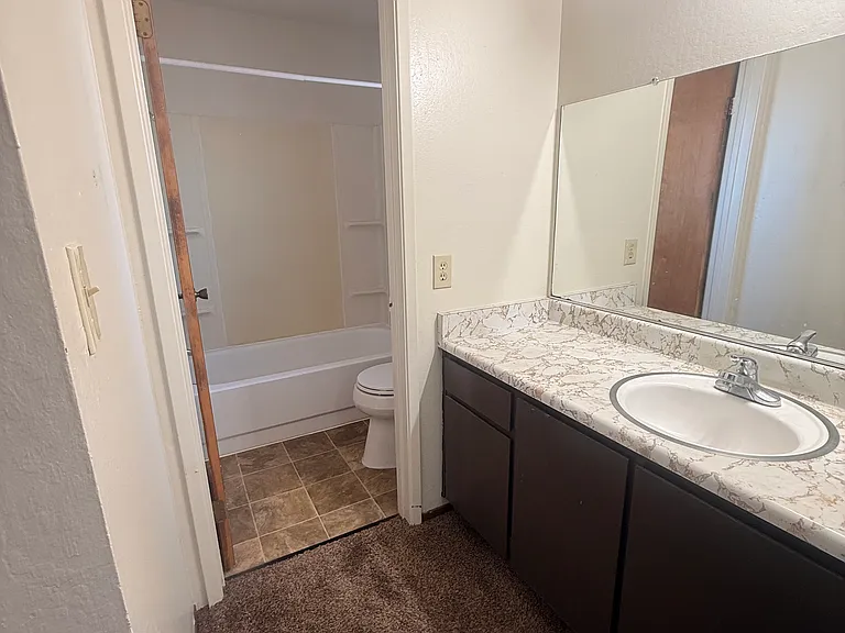 632 Kearney St #8 — Photo 14
