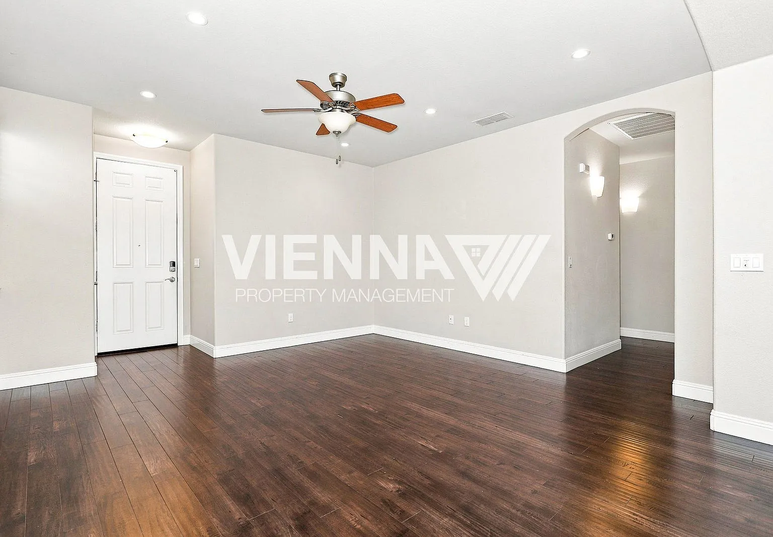 3 bed, 2.0 bath, 1503 sqft, $2,845 — Photo 3