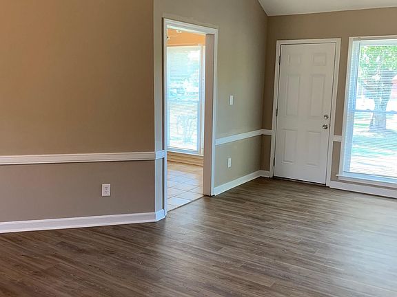4th image of 1830 Heatherton Dr