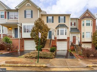 5622 Glenwood Mews Dr, Alexandria, VA 22315