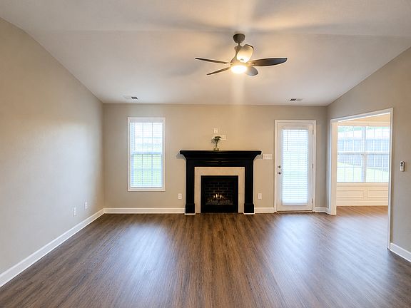 3rd image of 2207 Puffin Pl