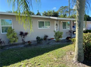 820 SE 16th St, Stuart, FL 34994