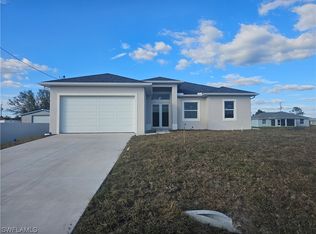 2900 26th St SW, Lehigh Acres, FL 33976