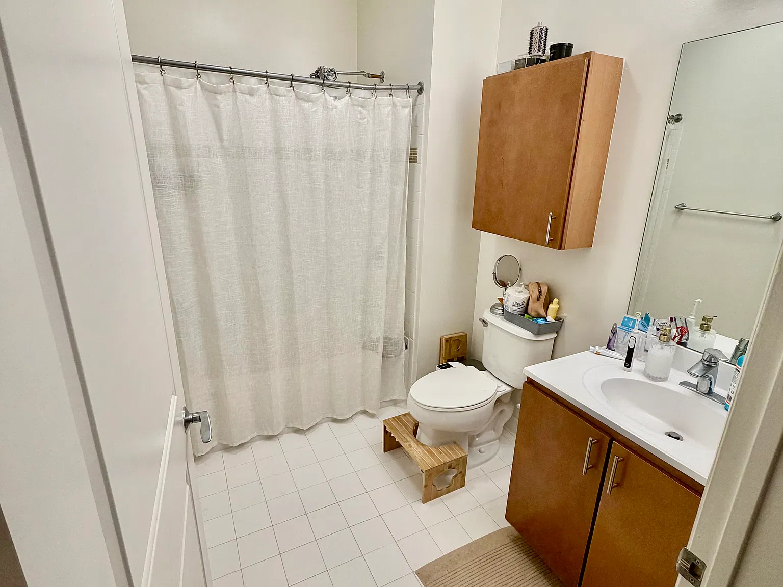 2 bed, 1100 sqft, $2,854 — Photo 3