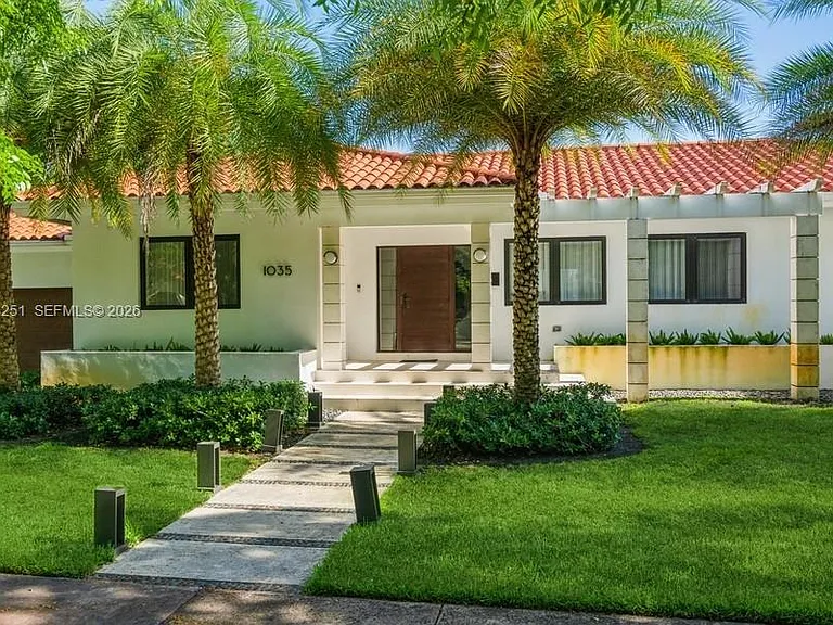 1035 Catalonia Ave — Photo 3