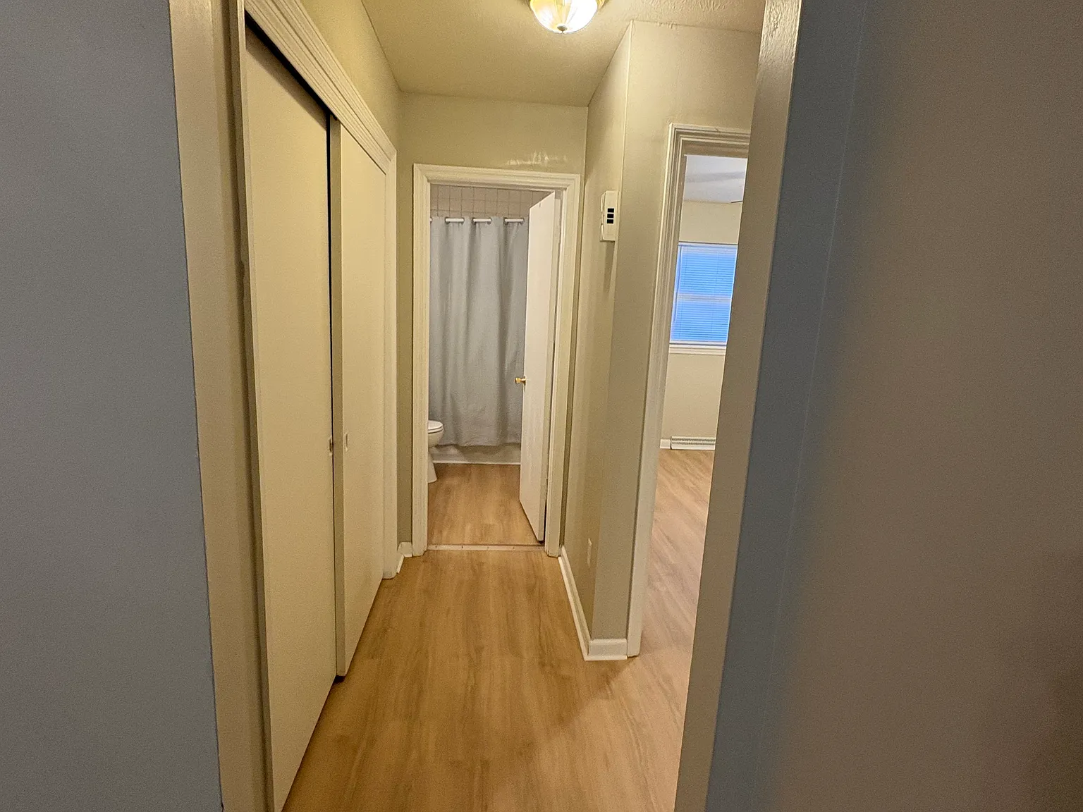 2 bed, 961 sqft, $975 — Photo 4