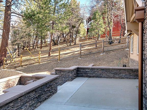4th image of 725 Villa Grove Ave