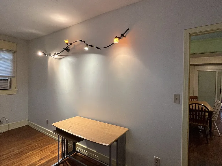 812 W Main St #1 — Photo 9