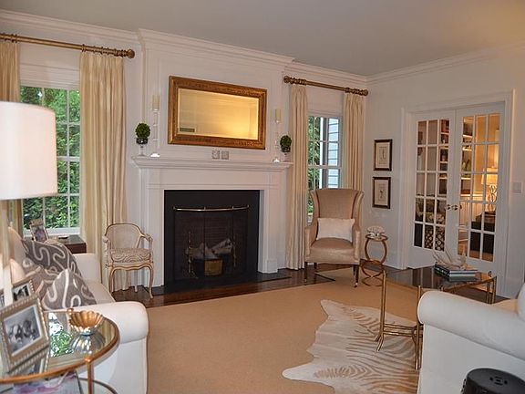 Captivating Colonial