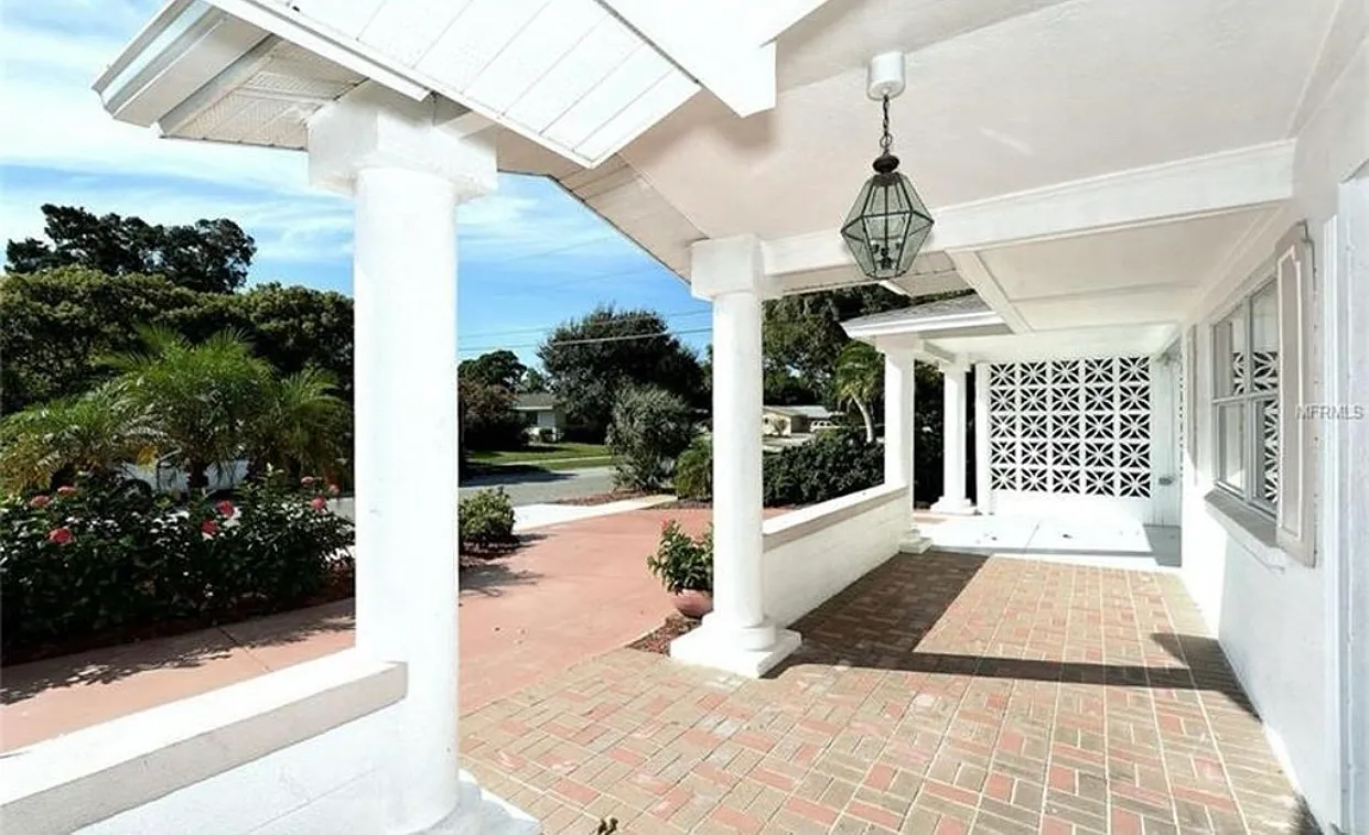 6414 Colonial Dr — Photo 4