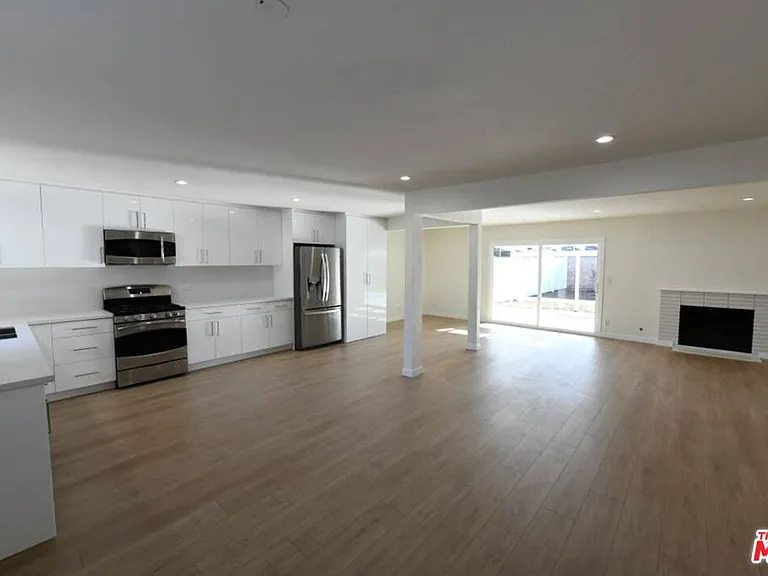 3125 Jacinto Ave — Photo 2