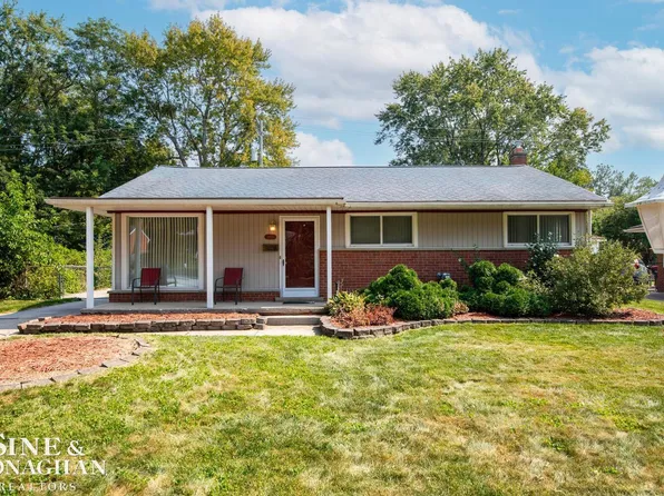 28620 Red Leaf Ln, Southfield, MI 48076