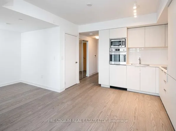 11 Wellesley St W, Toronto, ON