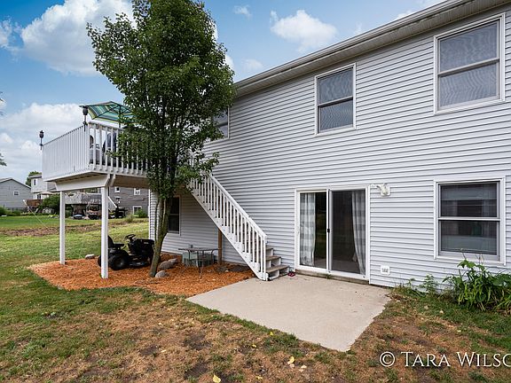 5th image of 459 6th St NE