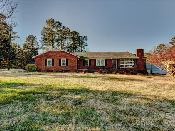 211 Roy Eaker Rd, Cherryville, NC 28021