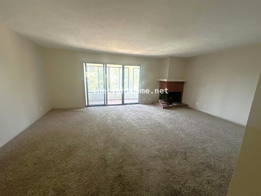 3 bed, 1.5 bath, 1743 sqft, $1,650 — Photo 3
