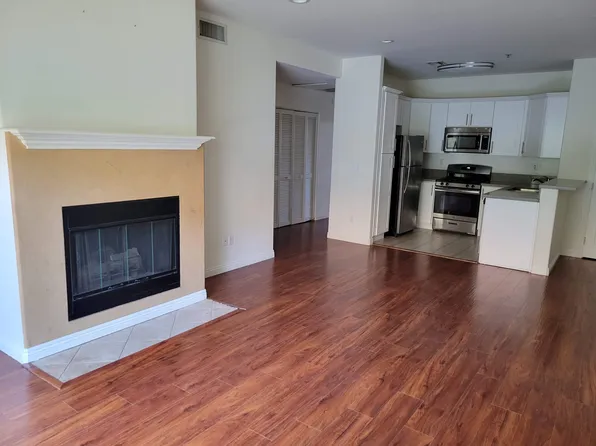 12740 Oxnard St #105 & 209, North Hollywood, CA 91606