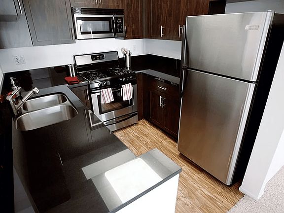 4th image of 345 S Cloverdale Ave APT 301