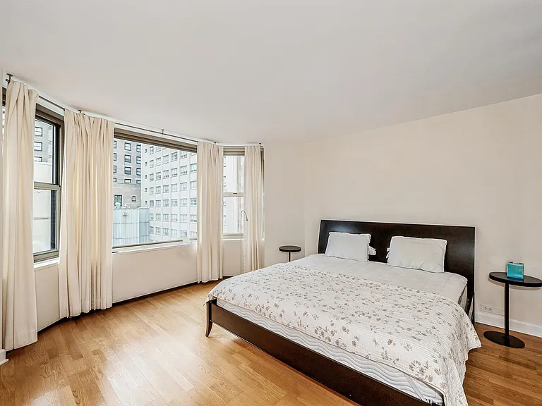 535 N Michigan Ave #1508 — Photo 8