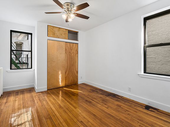 4th image of 205 W 10th St APT 4D