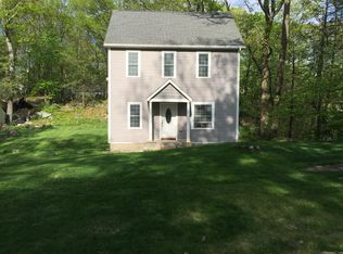 15 Paul St, Danbury, CT 06810