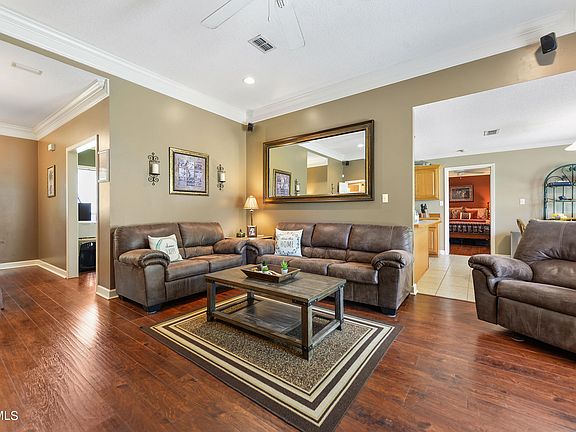 5th image of 13325 E Carriage Cir