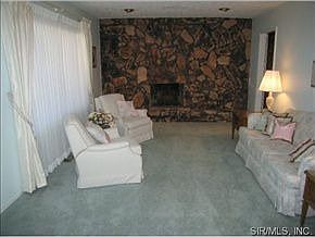 1st image of 15 Squire Dr