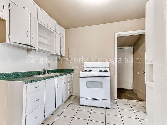 5th image of 4011 N Rockwell Ave