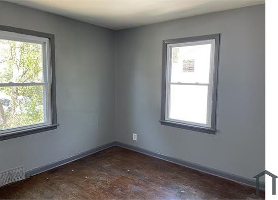 5th image of 8546 Jenny Dr