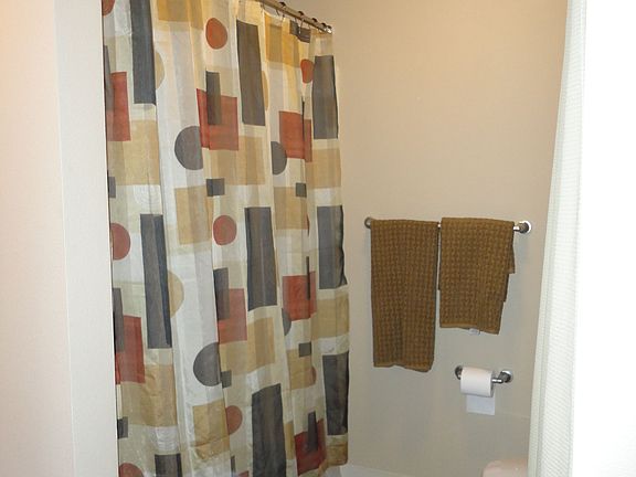 4th image of 14019 NE 20th Ave APT 74