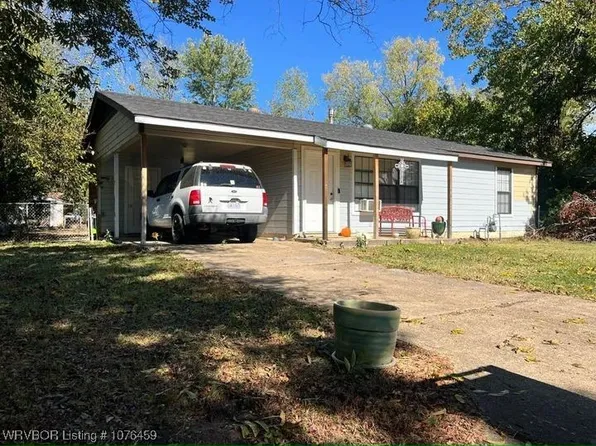 823 E Mary Ave, Sallisaw, OK 74955