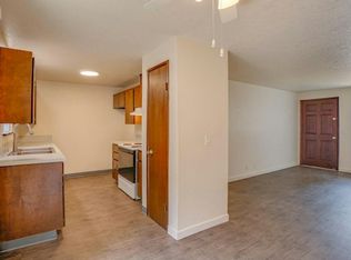 2747 20th Pl APT 12, Forest Grove, OR 97116