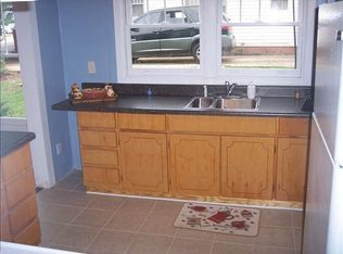 409 S Oak St, Seneca, SC 29678