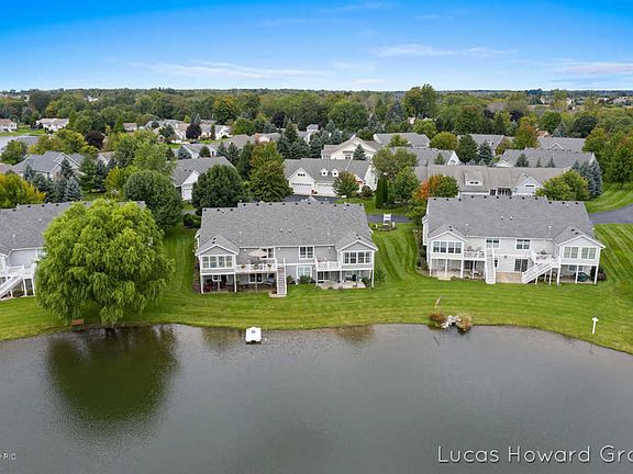 4th image of 3114 Summer Grove Way #27