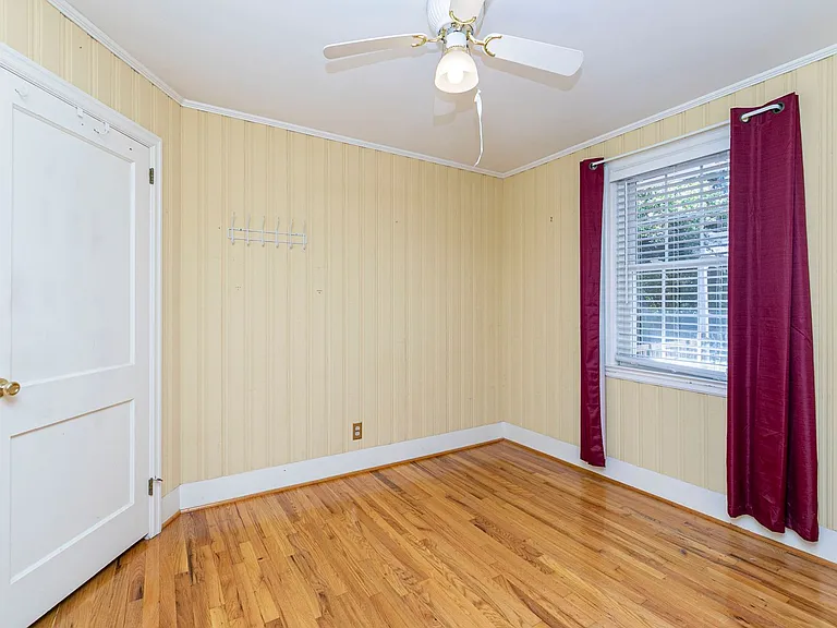941 Evergreen Ave — Photo 28