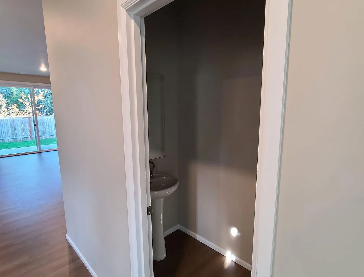 4 bed, 2704 sqft, $4,100 — Photo 3