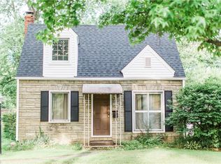 221 Sanford St, Ravenna, OH 44266