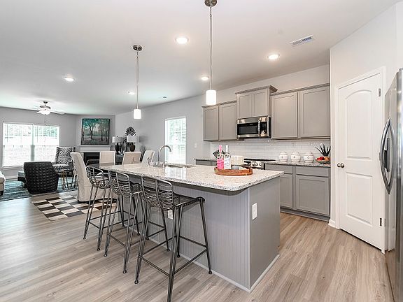 7th image of this home