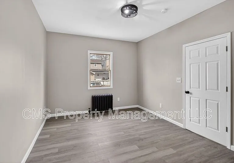 378 Grand St #1R — Photo 21