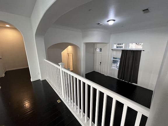 3rd image of 4445 Owens St Unit 103
