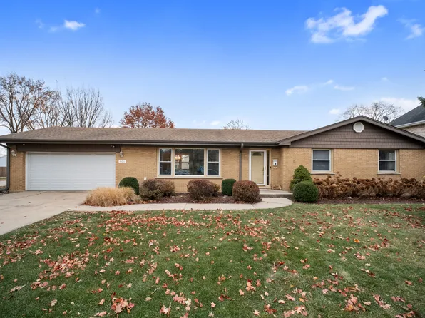 801 S 10th Ave, La Grange, IL 60525